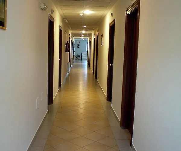 Royal Iii 3* Pesués